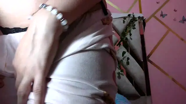 nadescomthxx online show from 02-25-25, 02:58