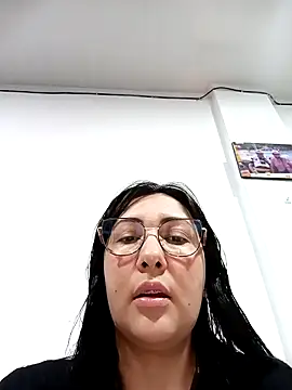 my-kitty online show from 10-18-25, 10:21