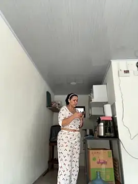 my-kitty online show from 05-28-26, 06:16
