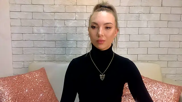 MiaMinx online show from 02-04-25, 10:45