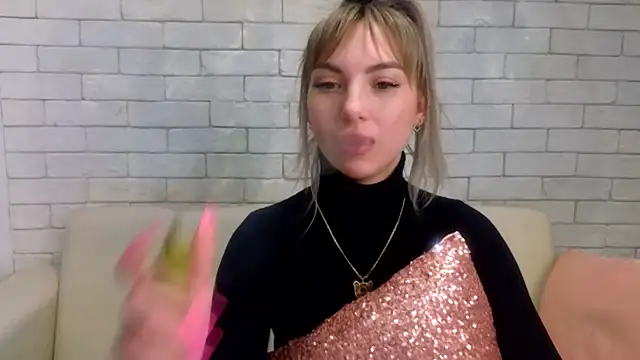 MiaMinx online show from 02-14-25, 04:37