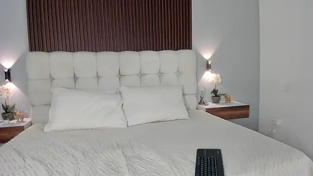 Snapshot of sofi_potter_ chatting on 03-07-26, 09:23 sofi potter online show from 03-07-26, 09:23