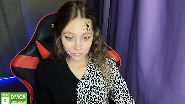 Snapshot of Natural_babe666 chatting on 10-24-25, 05:31 Natural babe666 online show from 10-24-25, 05:31