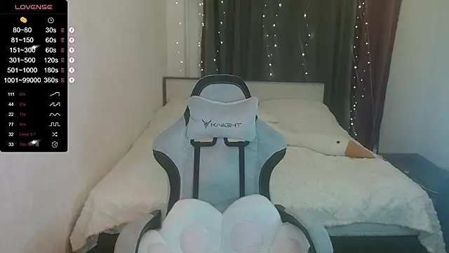 Snapshot of BlackyKitt chatting on 12-13-24, 05:43 BlackyKitt online show from 12-13-24, 05:43