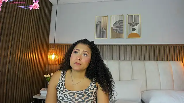Ashleyy23x online show from 05-26-26, 07:21