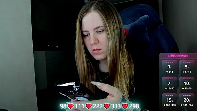 Olivia Munk online show from 03-18-26, 03:53