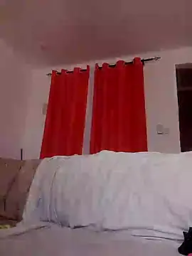 Snapshot of Kamdollie chatting on 01-04-25, 09:54 Kamdollie online show from 01-04-25, 09:54