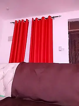 Snapshot of Kamdollie chatting on 02-02-25, 07:09 Kamdollie online show from 02-02-25, 07:09