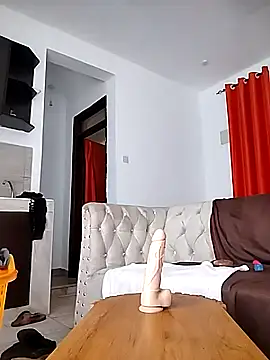 Snapshot of Kamdollie chatting on 03-01-25, 08:13 Kamdollie online show from 03-01-25, 08:13