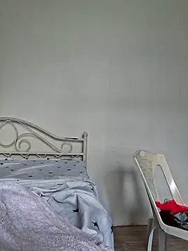 Kamdollie online show from 04-24-26, 06:05