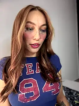 MichelleFerry  online show from 12-05-24, 04:20