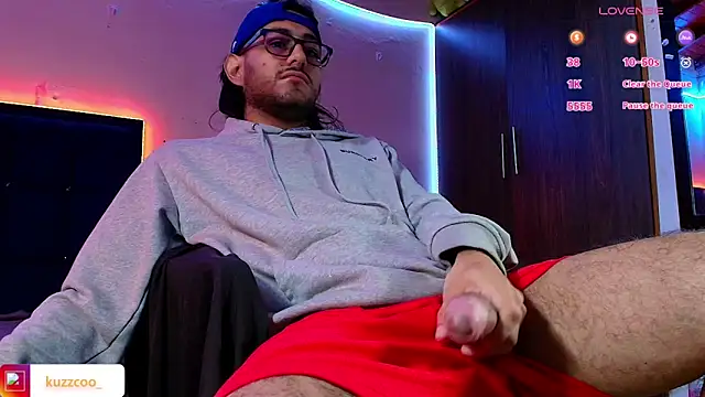 Snapshot of kuzzcoo chatting on 01-15-26, 02:32 kuzzcoo online show from 01-15-26, 02:32