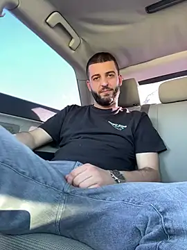 ElChapoGuzman95 online show from 02-01-25, 11:32