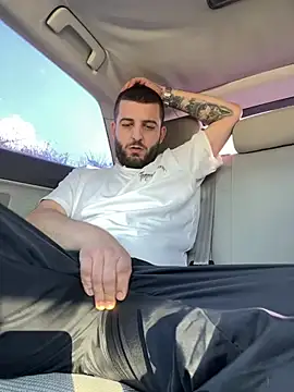 ElChapoGuzman95 online show from 02-03-25, 10:25