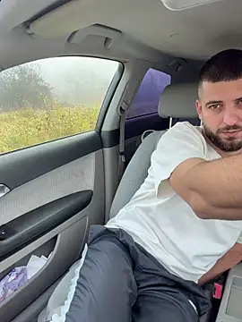 Snapshot of ElChapoGuzman95 chatting on 11-13-25, 06:56 ElChapoGuzman95 online show from 11-13-25, 06:56