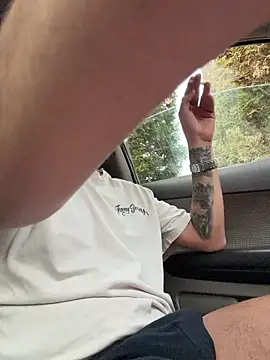 Snapshot of ElChapoGuzman95 chatting on 11-15-25, 06:11 ElChapoGuzman95 online show from 11-15-25, 06:11