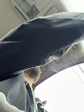 Snapshot of ElChapoGuzman95 chatting on 11-17-25, 06:52 ElChapoGuzman95 online show from 11-17-25, 06:52