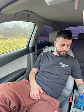 Snapshot of ElChapoGuzman95 chatting on 11-19-25, 07:19 ElChapoGuzman95 online show from 11-19-25, 07:19