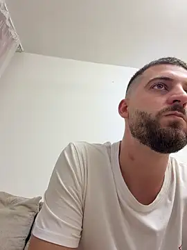 Snapshot of ElChapoGuzman95 chatting on 11-28-25, 07:16 ElChapoGuzman95 online show from 11-28-25, 07:16