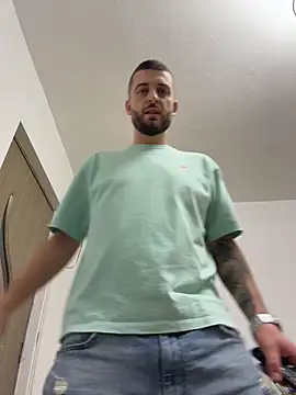 ElChapoGuzman95 online show from 02-09-26, 08:35