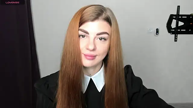 Snapshot of _comefeelme_ chatting on 01-28-25, 03:57  comefeelme  online show from 01-28-25, 03:57