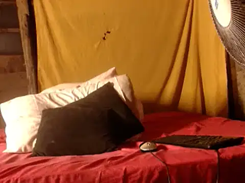 Snapshot of blackcherryx1 chatting on 01-08-25, 09:00 blackcherryx1 online show from 01-08-25, 09:00