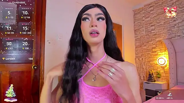 NahiaFox online show from 12-21-24, 04:41