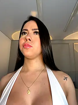 Snapshot of Miss_blue69 chatting on 11-04-25, 01:38 Miss blue69 online show from 11-04-25, 01:38