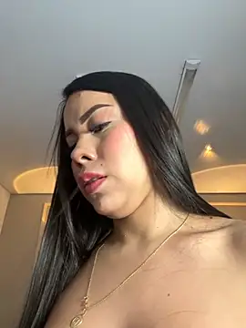 Snapshot of Miss_blue69 chatting on 11-07-25, 01:38 Miss blue69 online show from 11-07-25, 01:38