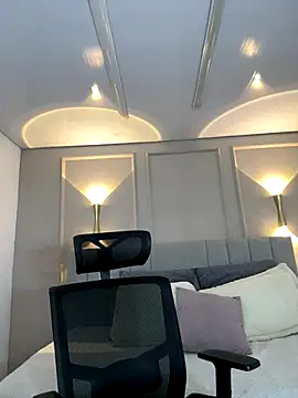 Snapshot of Miss_blue69 chatting on 11-11-25, 01:38 Miss blue69 online show from 11-11-25, 01:38