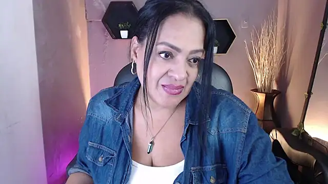 Snapshot of menfismuller2 chatting on 09-08-25, 02:16 menfismuller2 online show from 09-08-25, 02:16