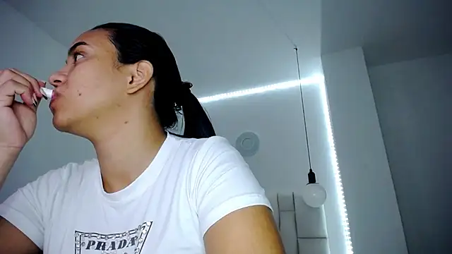 tiffany  pink online show from 03-01-25, 07:26