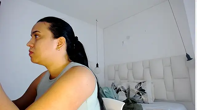 tiffany  pink online show from 10-11-25, 09:02