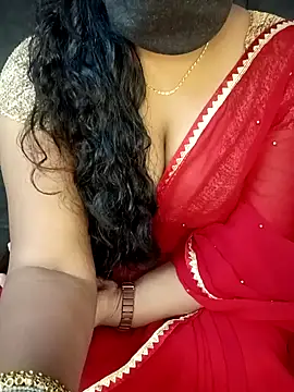 Snapshot of Mounika25 chatting on 01-25-25, 06:46 Mounika25 online show from 01-25-25, 06:46