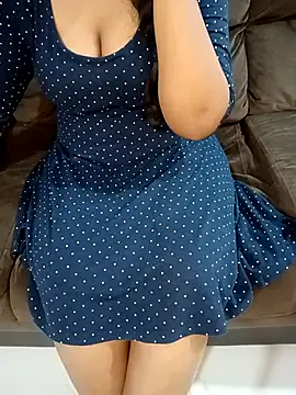 Snapshot of Mounika25 chatting on 03-13-25, 05:39 Mounika25 online show from 03-13-25, 05:39