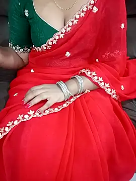 Snapshot of Mounika25 chatting on 09-24-25, 06:44 Mounika25 online show from 09-24-25, 06:44