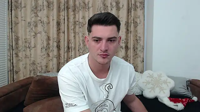 Snapshot of AndyFame chatting on 12-19-24, 09:51 AndyFame online show from 12-19-24, 09:51