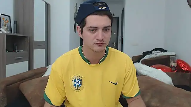 Snapshot of AndyFame chatting on 02-19-25, 07:17 AndyFame online show from 02-19-25, 07:17