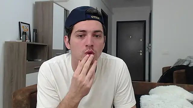 Snapshot of AndyFame chatting on 02-22-25, 10:40 AndyFame online show from 02-22-25, 10:40