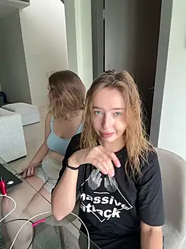 Snapshot of Nura_n_Sarah chatting on 02-07-25, 05:10 Nura n Sarah online show from 02-07-25, 05:10