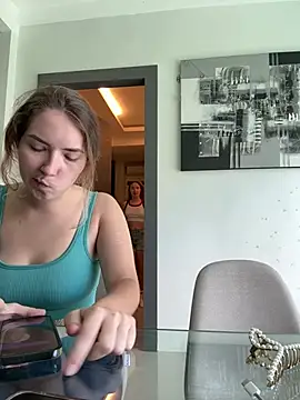 Snapshot of Nura_n_Sarah chatting on 03-13-25, 05:00 Nura n Sarah online show from 03-13-25, 05:00