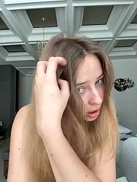 Snapshot of Nura_n_Sarah chatting on 10-26-25, 04:07 Nura n Sarah online show from 10-26-25, 04:07