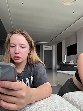 Snapshot of Nura_n_Sarah chatting on 11-16-25, 03:12 Nura n Sarah online show from 11-16-25, 03:12