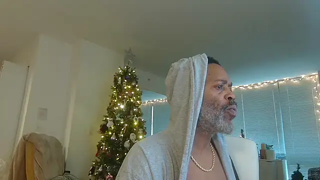 Snapshot of theblacklordmaster chatting on 12-16-24, 03:43 theblacklordmaster online show from 12-16-24, 03:43