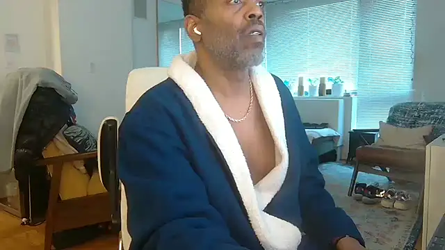 Snapshot of theblacklordmaster chatting on 02-06-25, 04:14 theblacklordmaster online show from 02-06-25, 04:14