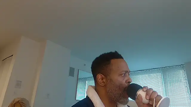 Snapshot of theblacklordmaster chatting on 02-10-25, 03:53 theblacklordmaster online show from 02-10-25, 03:53