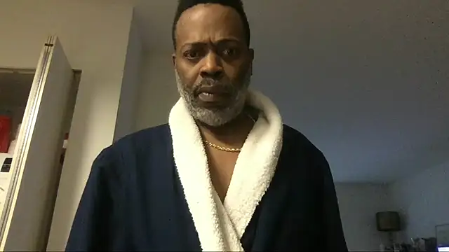 Snapshot of theblacklordmaster chatting on 02-13-25, 01:37 theblacklordmaster online show from 02-13-25, 01:37