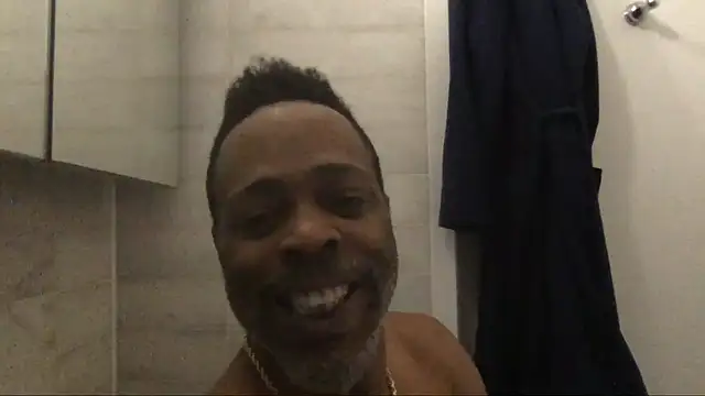 Snapshot of theblacklordmaster chatting on 02-24-25, 12:26 theblacklordmaster online show from 02-24-25, 12:26