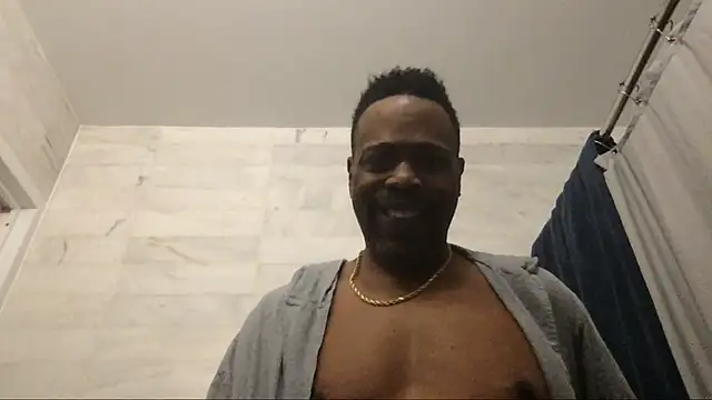 Snapshot of theblacklordmaster chatting on 03-11-25, 01:01 theblacklordmaster online show from 03-11-25, 01:01