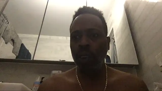 Snapshot of theblacklordmaster chatting on 03-17-25, 12:14 theblacklordmaster online show from 03-17-25, 12:14